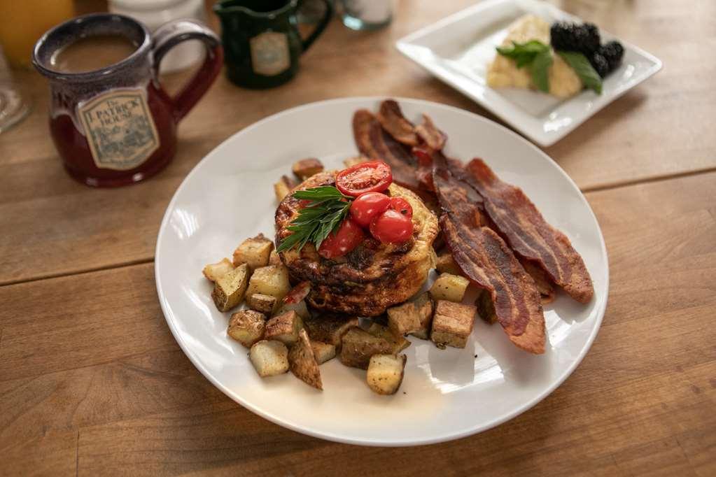J Patrick Inn Cambria Restaurant bilde